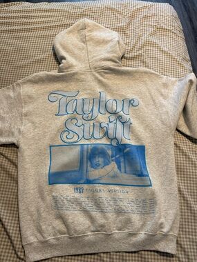 Taylor Swift 1989 “Taylor’s Version” Gray Hoodie with Blue Graphic